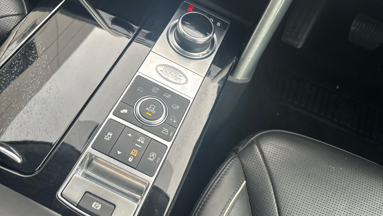 Land Rover Discovery 3.0 SD6 HSE Luxury 5dr Auto Diesel Station Wagon